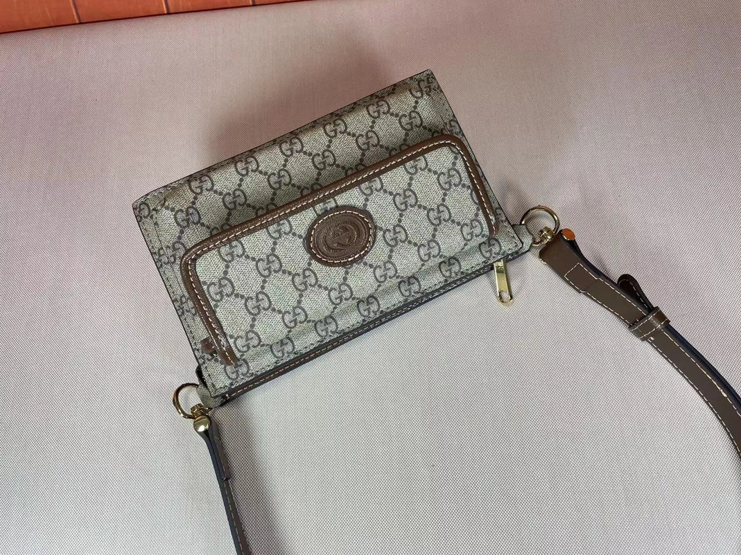 Gucci AAA Quality Messenger Bags For Women Cozy 5332