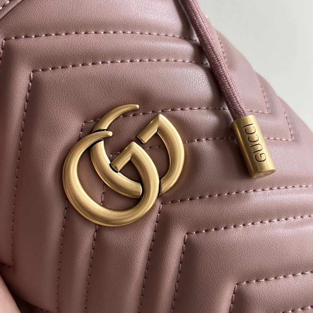 Gucci AAA Quality Messenger Bags For Women Cozy 7448
