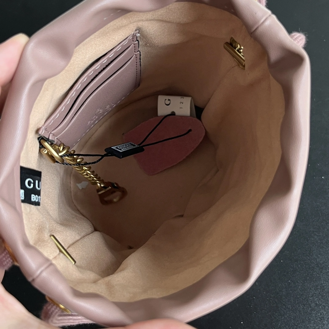 Gucci AAA Quality Messenger Bags For Women Cozy 7448