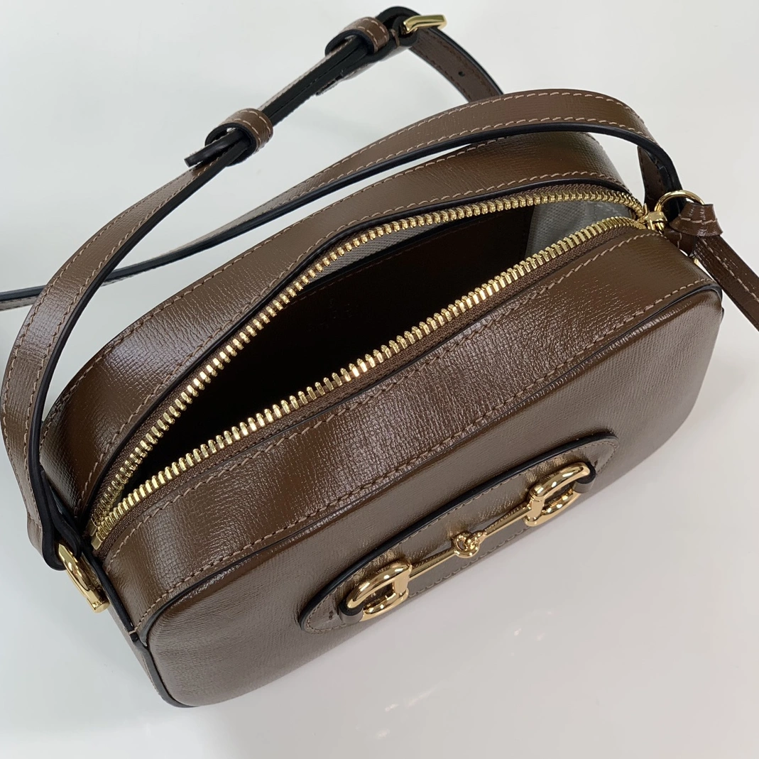 Gucci AAA Quality Messenger Bags For Women DailyWear 2796