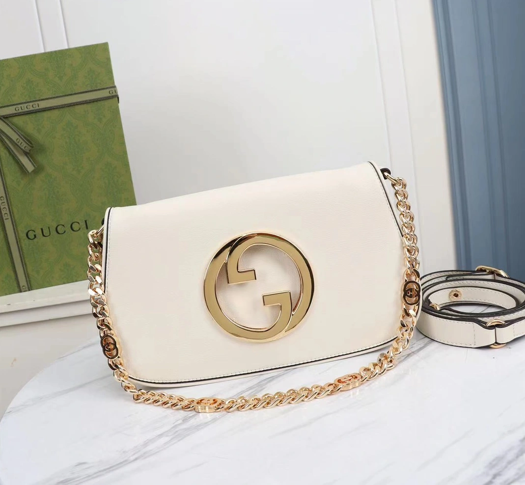 Gucci AAA Quality Messenger Bags For Women DailyWear 9048