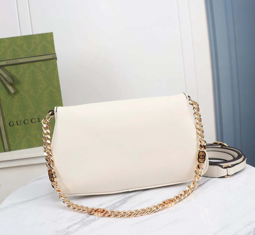 Gucci AAA Quality Messenger Bags For Women DailyWear 9048
