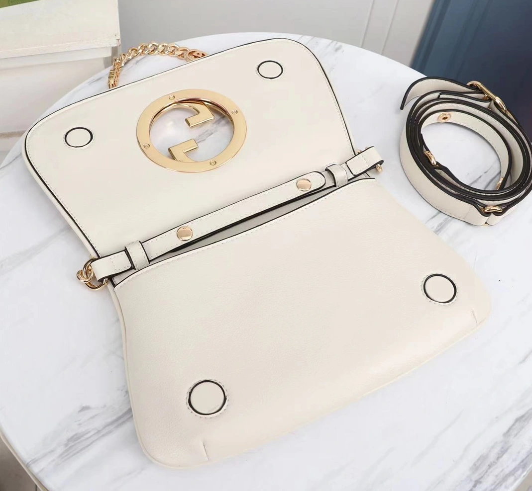 Gucci AAA Quality Messenger Bags For Women DailyWear 9048