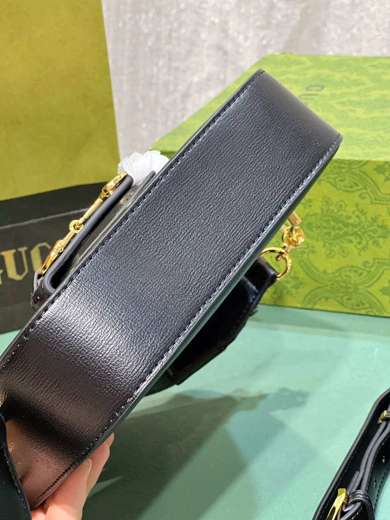 Gucci AAA Quality Messenger Bags For Women DailyWear 9095