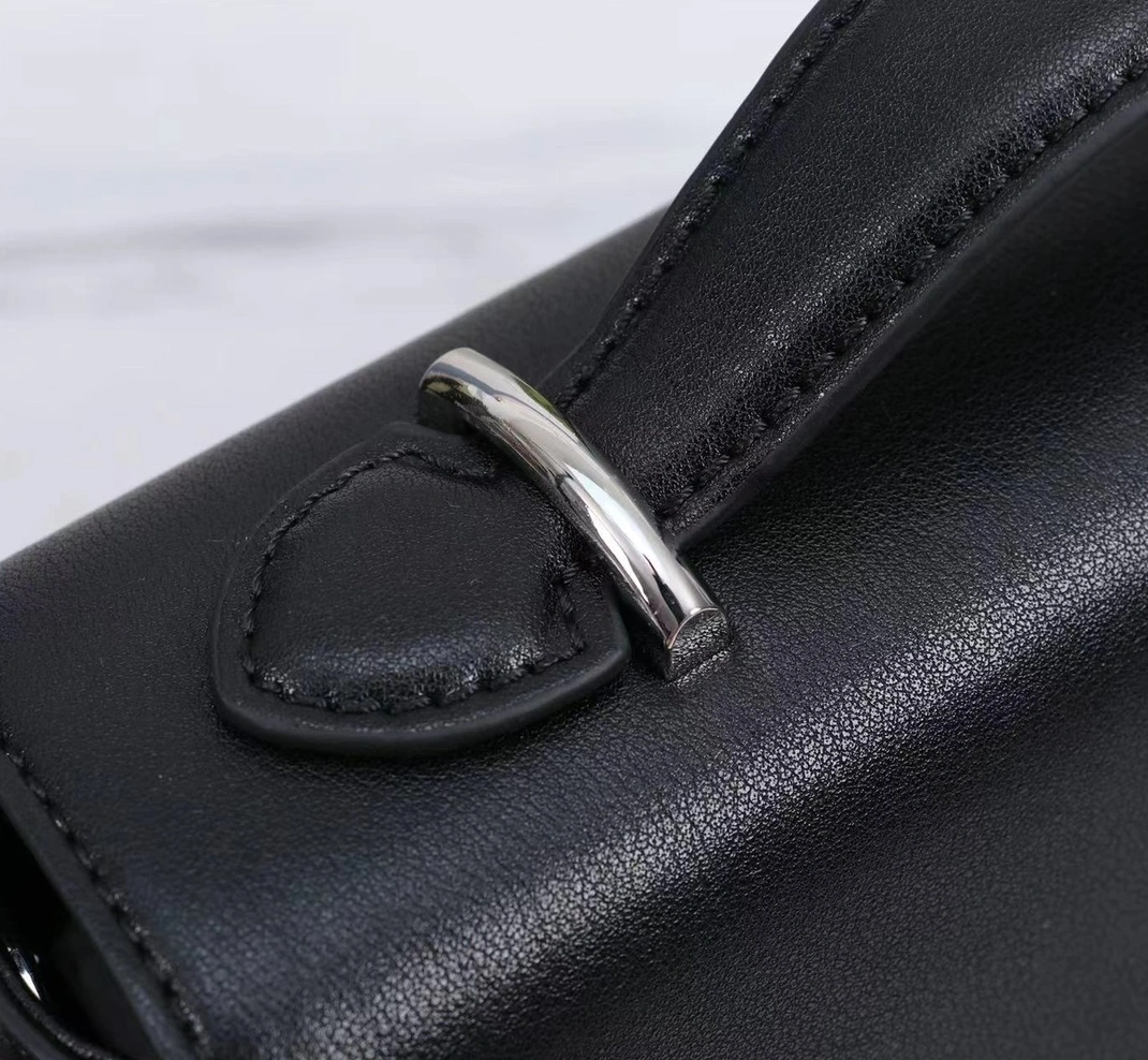 Gucci AAA Quality Messenger Bags For Women DailyWear 9212