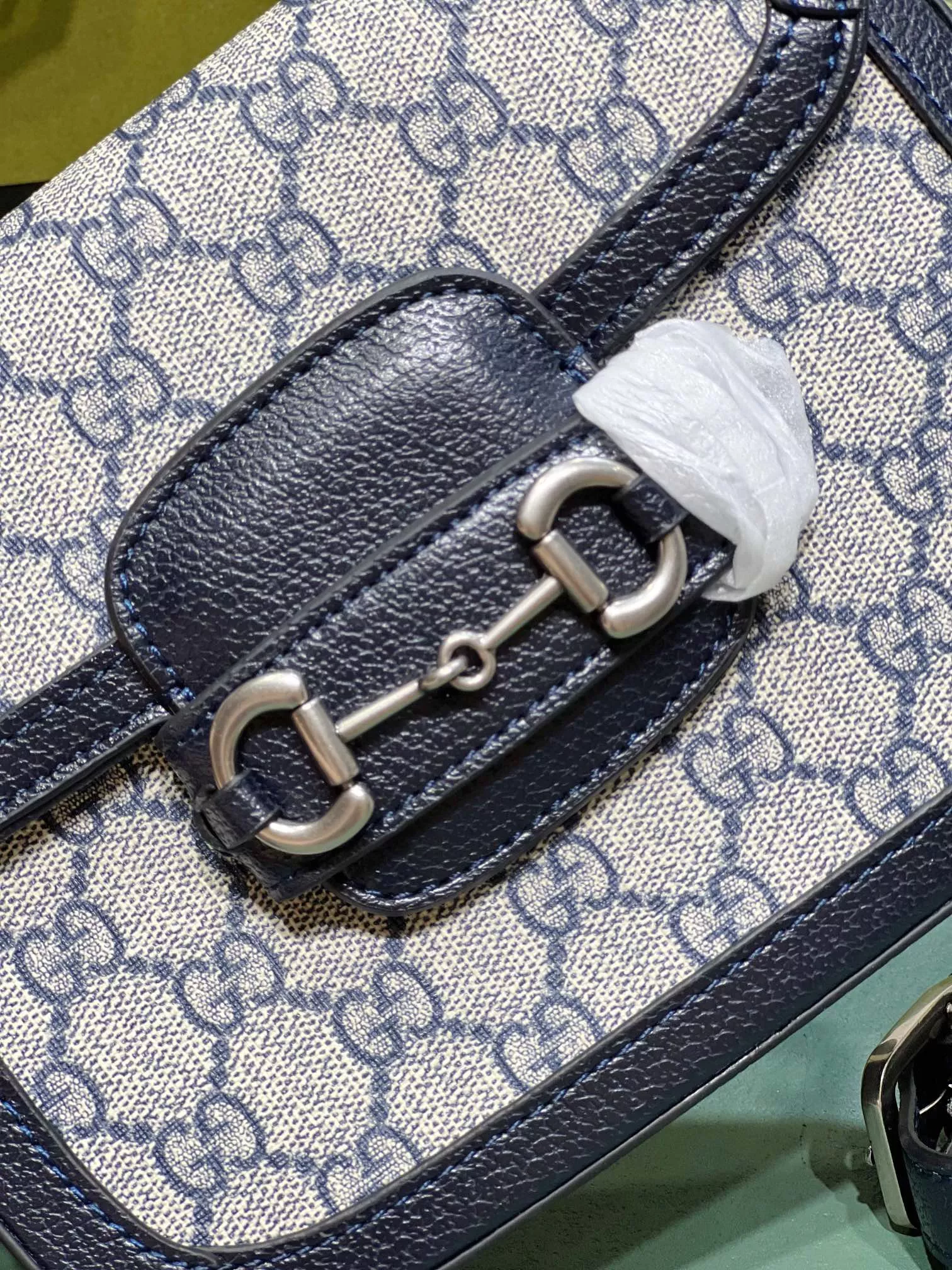 Gucci AAA Quality Messenger Bags For Women Durable 5305