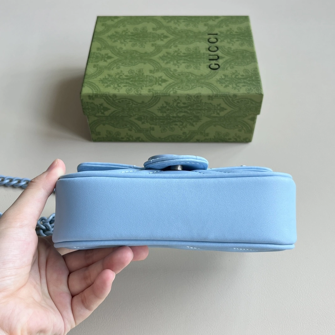 Gucci AAA Quality Messenger Bags For Women EasyMatch 6053