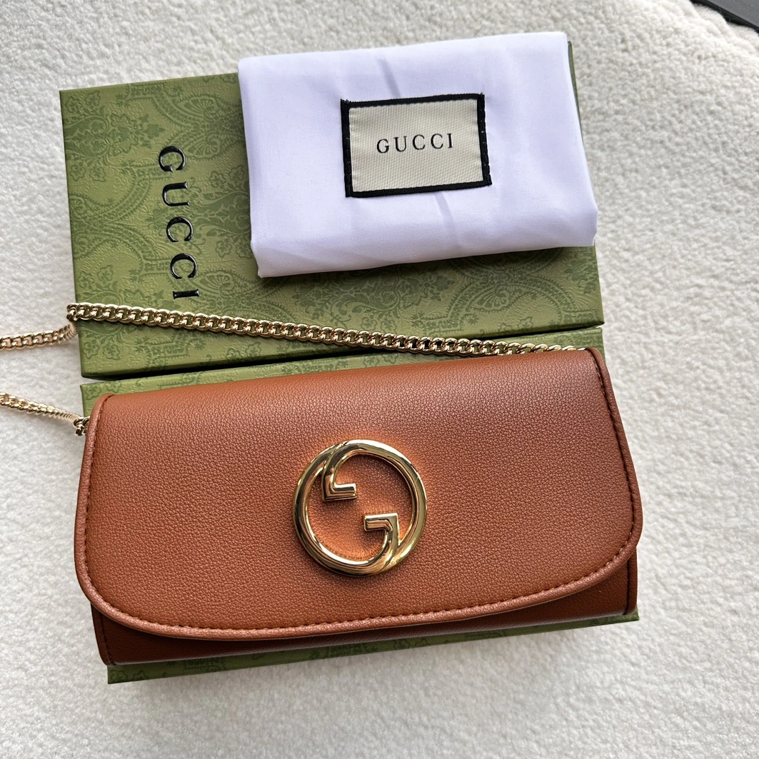 Gucci AAA Quality Messenger Bags For Women EasyMatch 7615