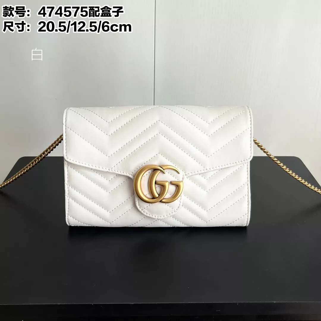 Gucci AAA Quality Messenger Bags For Women EasyMatch 7992