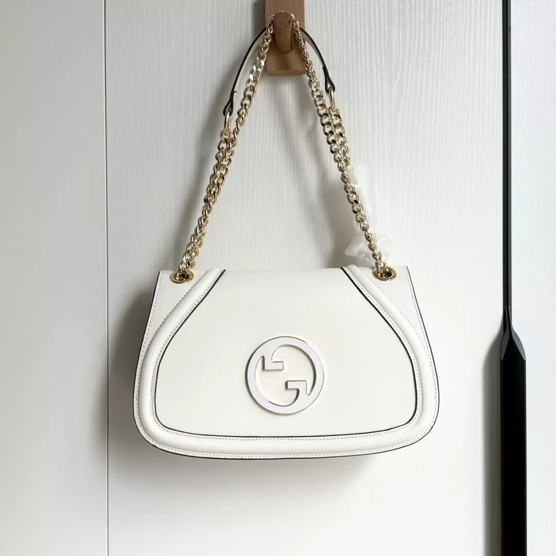 Gucci AAA Quality Messenger Bags For Women Efficient 2801