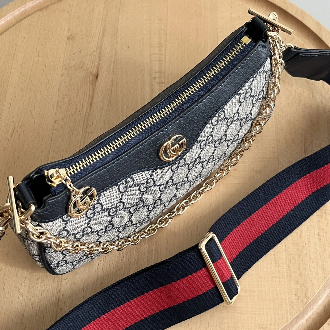Gucci AAA Quality Messenger Bags For Women EyeCatching 2322
