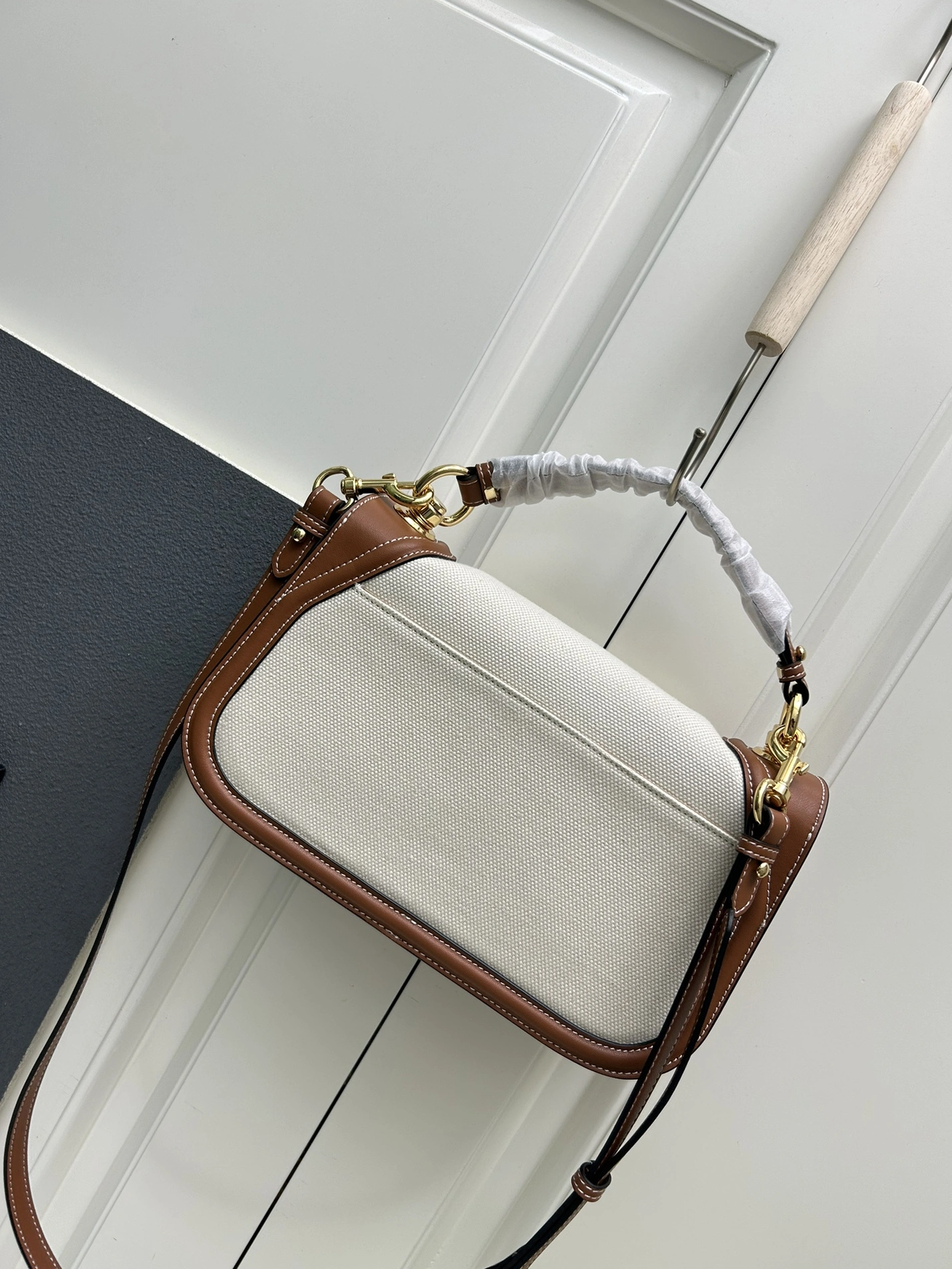 Gucci AAA Quality Messenger Bags For Women EyeCatching 4012