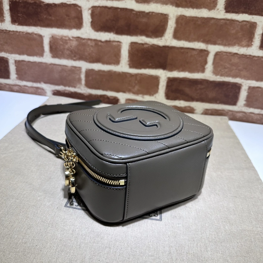 Gucci AAA Quality Messenger Bags For Women Fashionable 6534