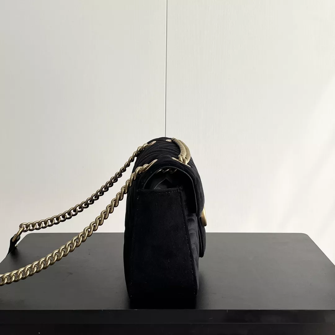 Gucci AAA Quality Messenger Bags For Women Fashionable 7095