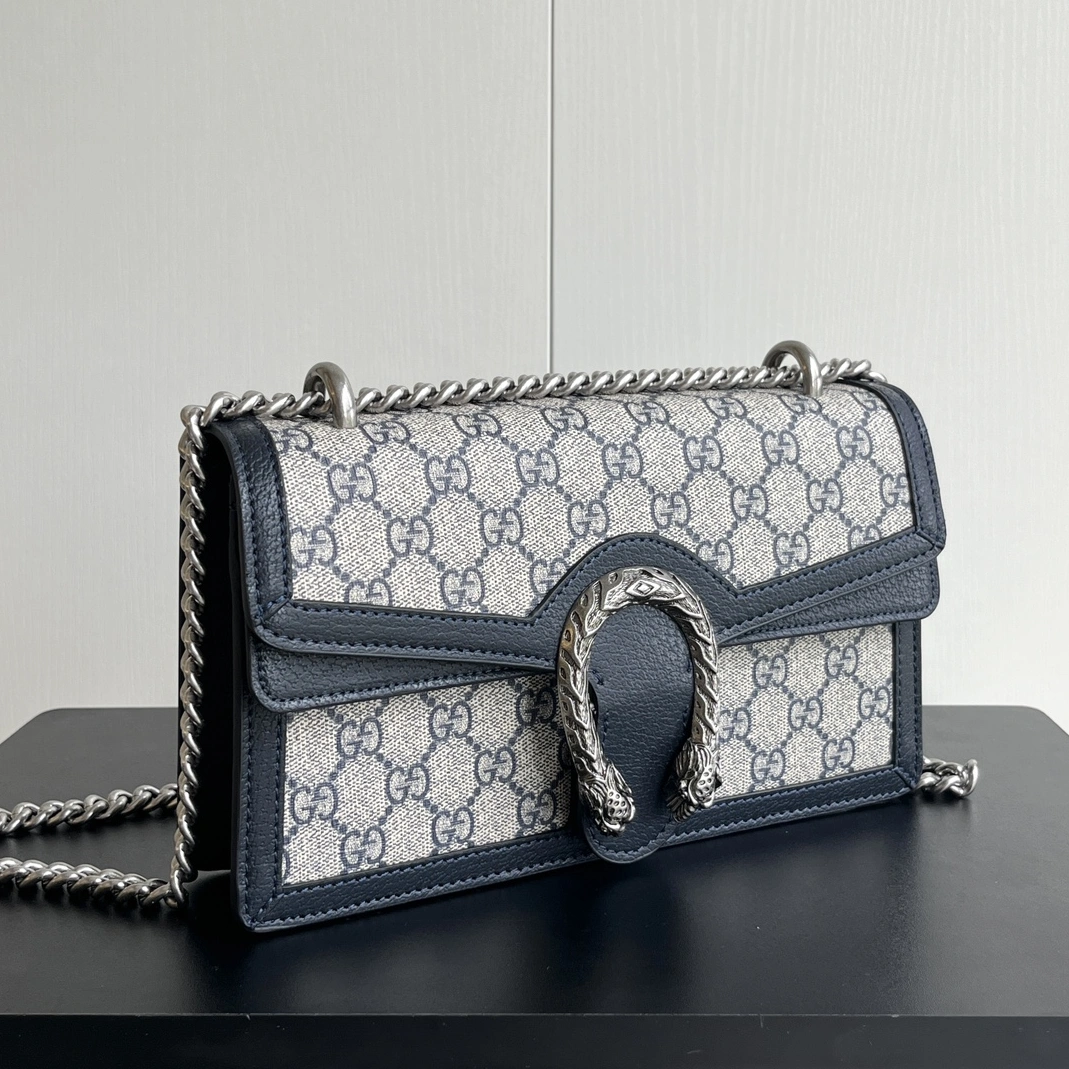 Gucci AAA Quality Messenger Bags For Women Functional 1468