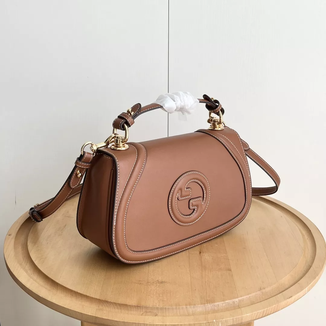 Gucci AAA Quality Messenger Bags For Women GoAnywhere 7727