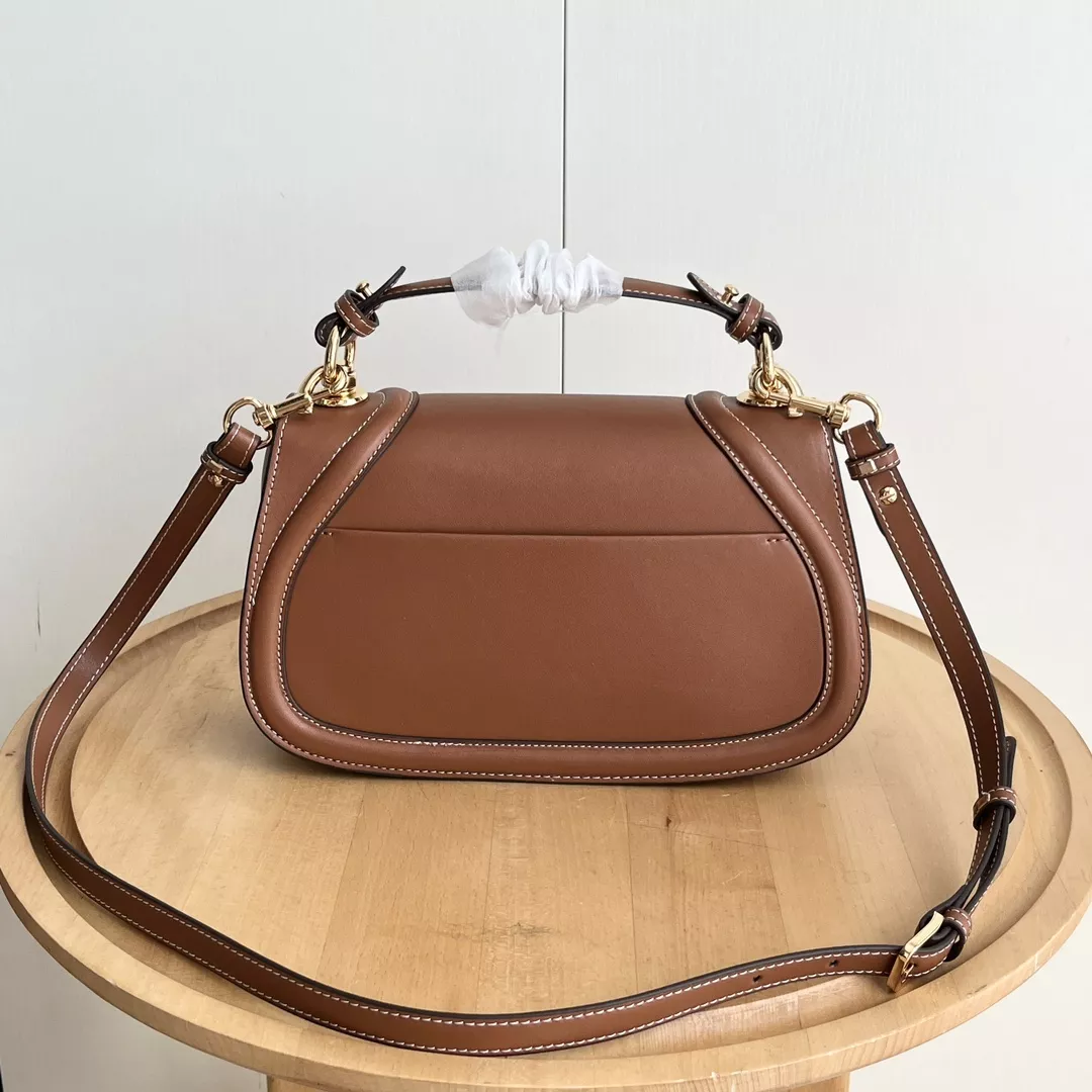 Gucci AAA Quality Messenger Bags For Women GoAnywhere 7727