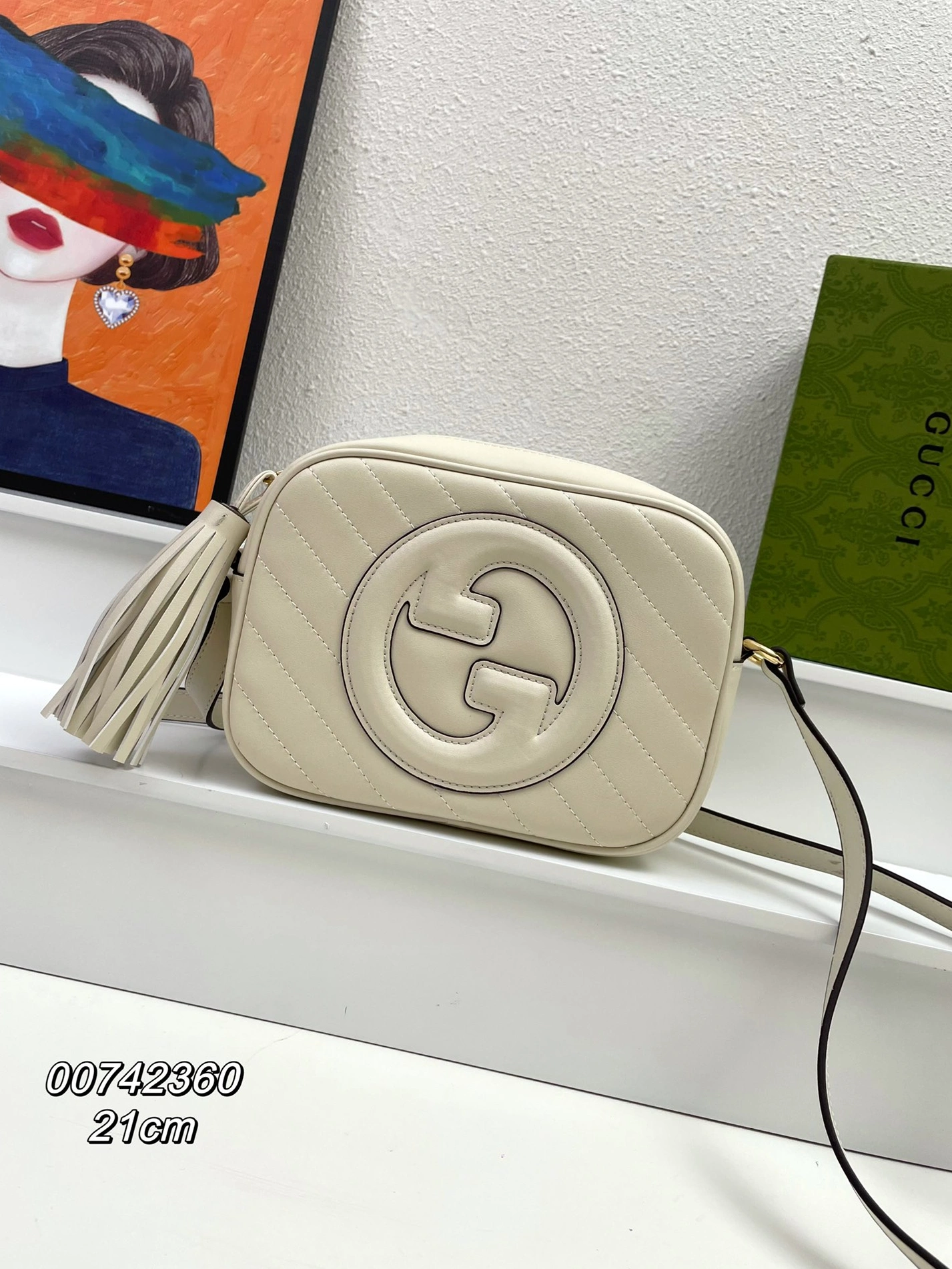 Gucci AAA Quality Messenger Bags For Women GoAnywhere 9368