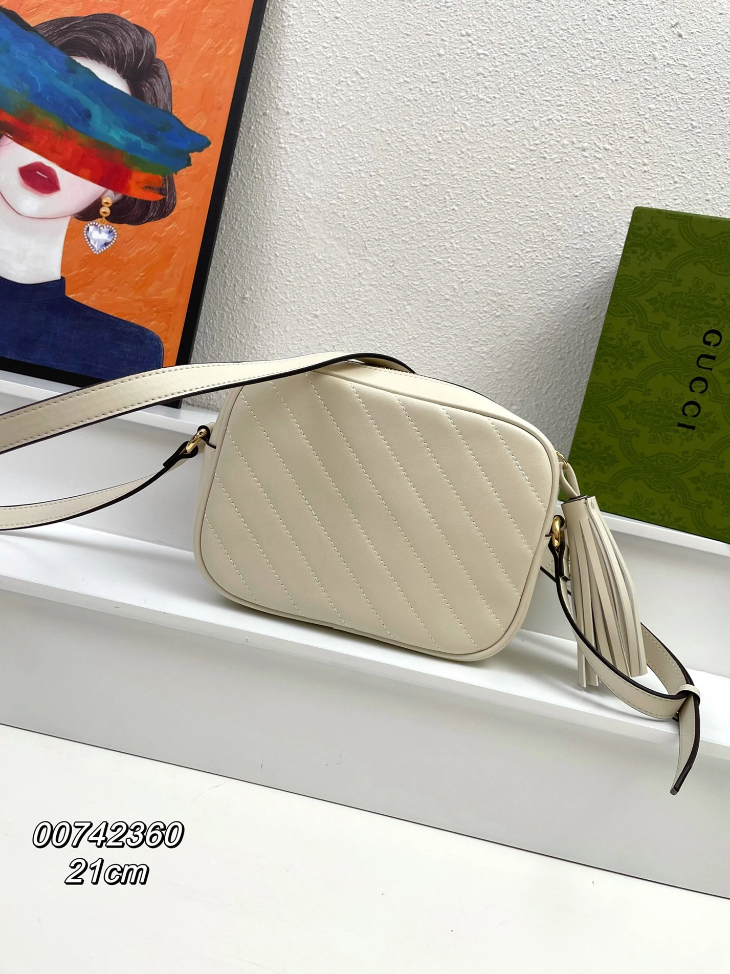 Gucci AAA Quality Messenger Bags For Women GoAnywhere 9368
