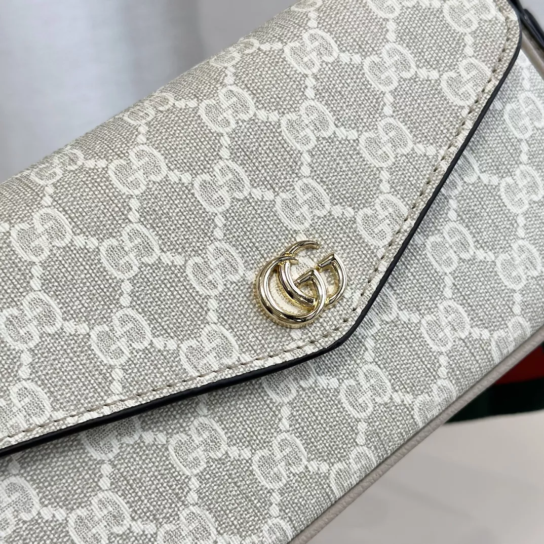 Gucci AAA Quality Messenger Bags For Women GoodFit 3323