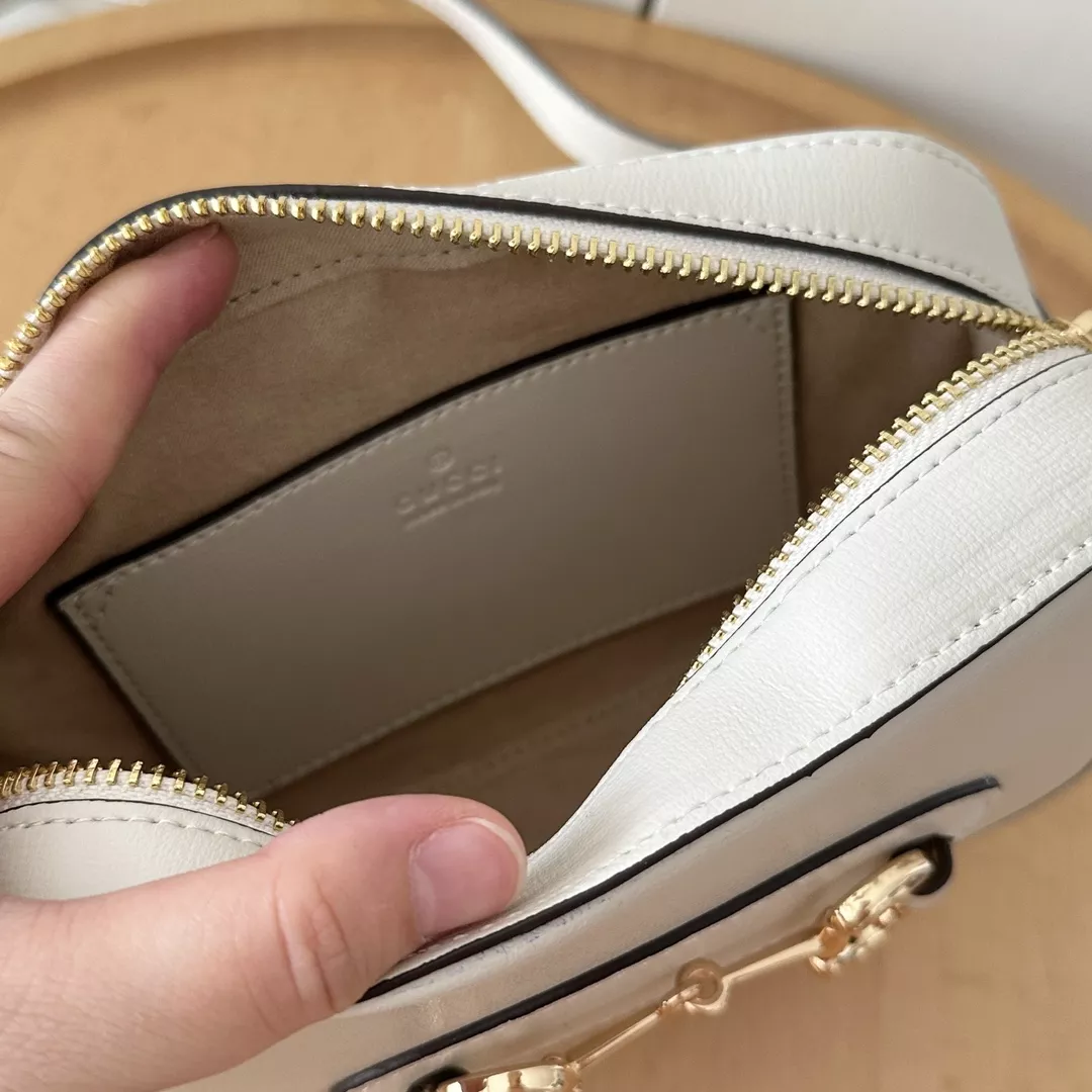 Gucci AAA Quality Messenger Bags For Women GoodFit 444