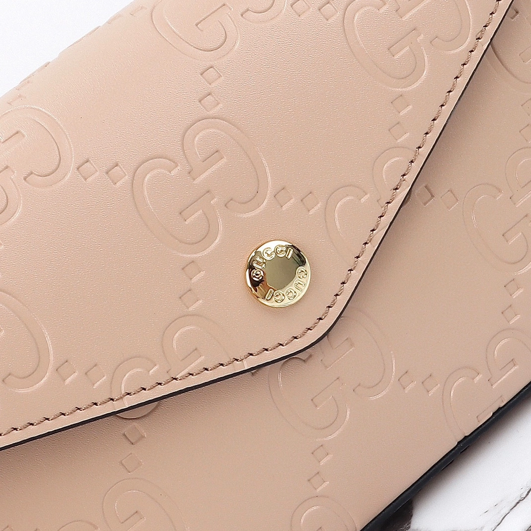 Gucci AAA Quality Messenger Bags For Women Lightweight 2227