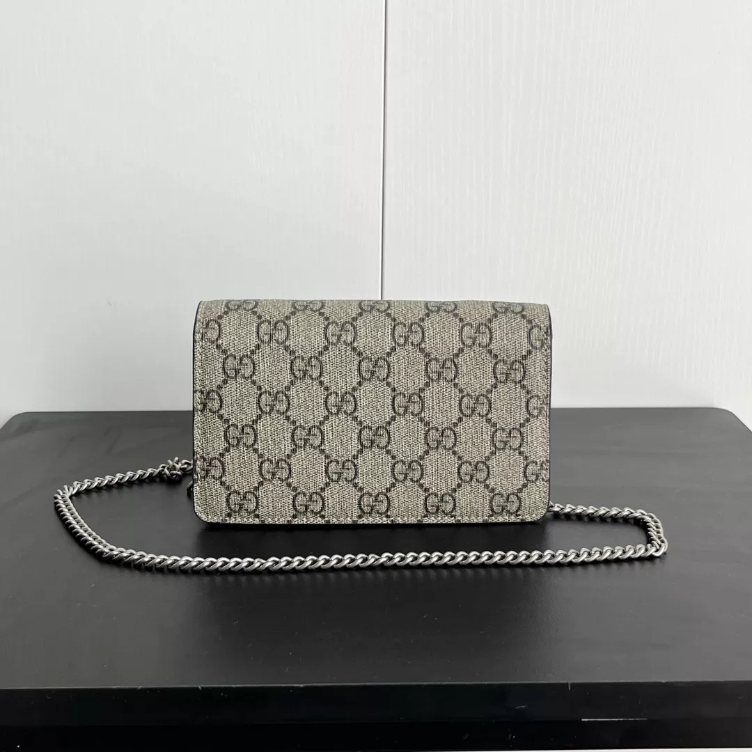 Gucci AAA Quality Messenger Bags For Women Lightweight 4822