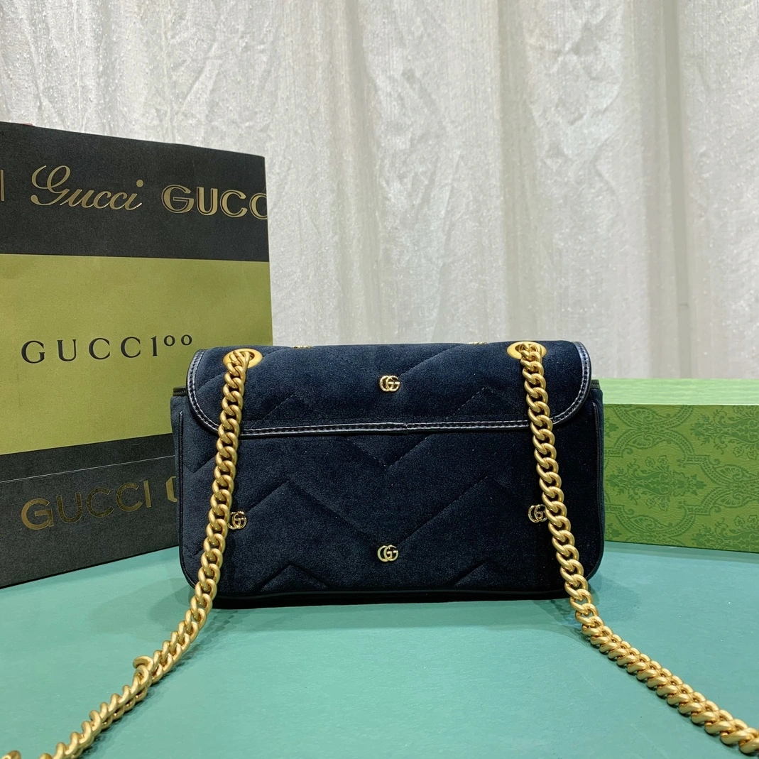 Gucci AAA Quality Messenger Bags For Women Lightweight 9588