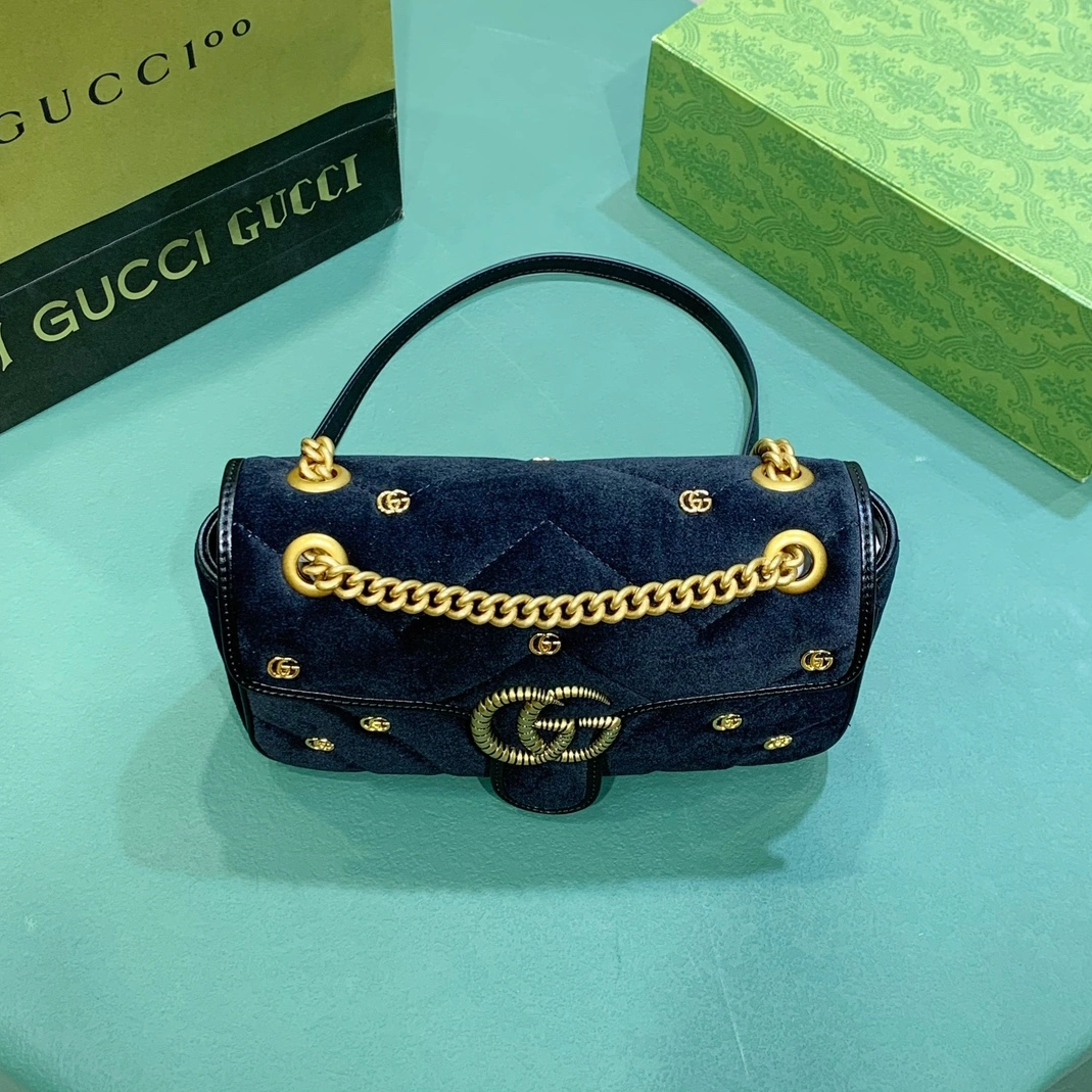 Gucci AAA Quality Messenger Bags For Women Lightweight 9588