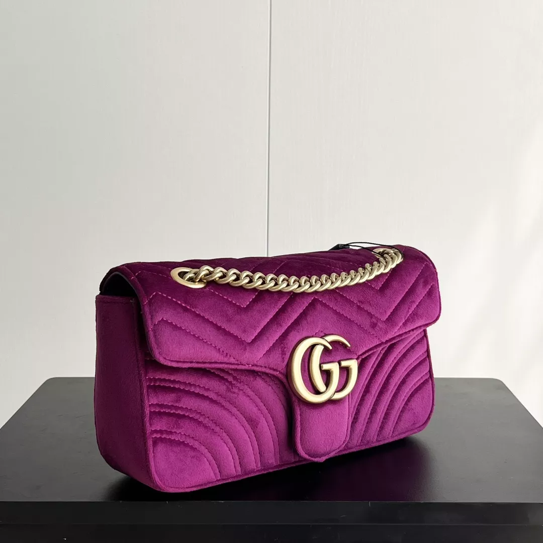 Gucci AAA Quality Messenger Bags For Women Minimalist 5010