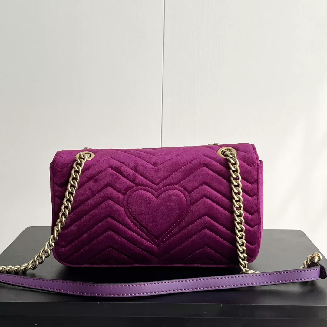 Gucci AAA Quality Messenger Bags For Women Minimalist 5010