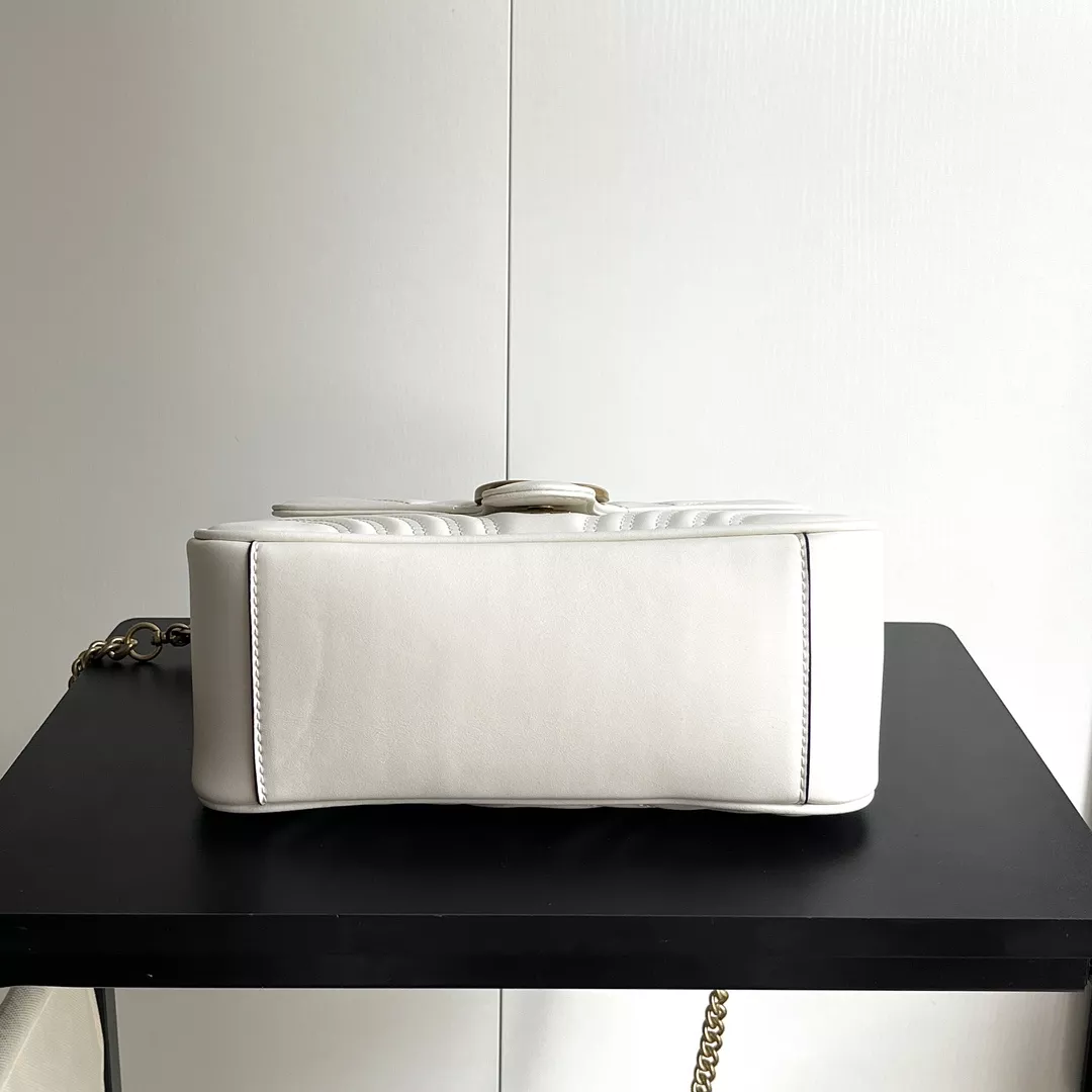 Gucci AAA Quality Messenger Bags For Women Minimalist 6627