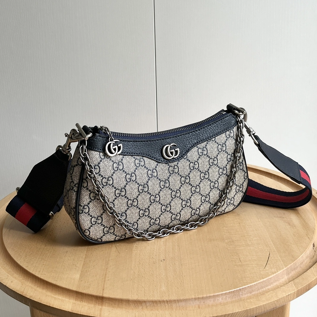 Gucci AAA Quality Messenger Bags For Women Modern 1430