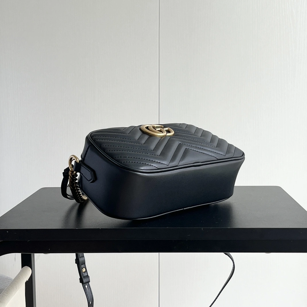 Gucci AAA Quality Messenger Bags For Women Modern 7323