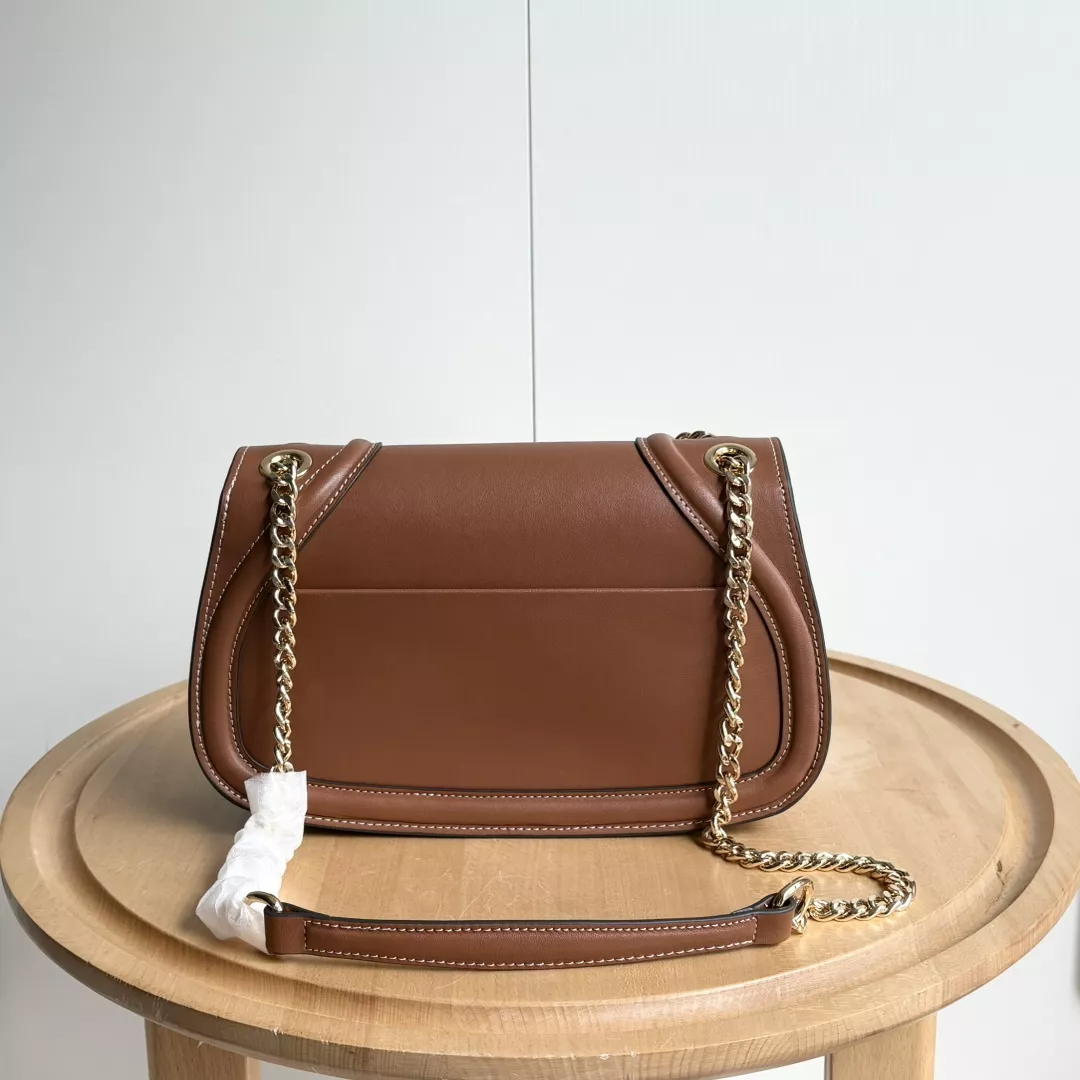 Gucci AAA Quality Messenger Bags For Women ModernLook 4870