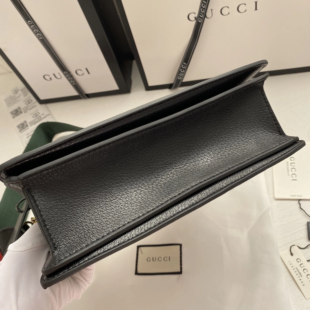 Gucci AAA Quality Messenger Bags For Women NewStyle 170