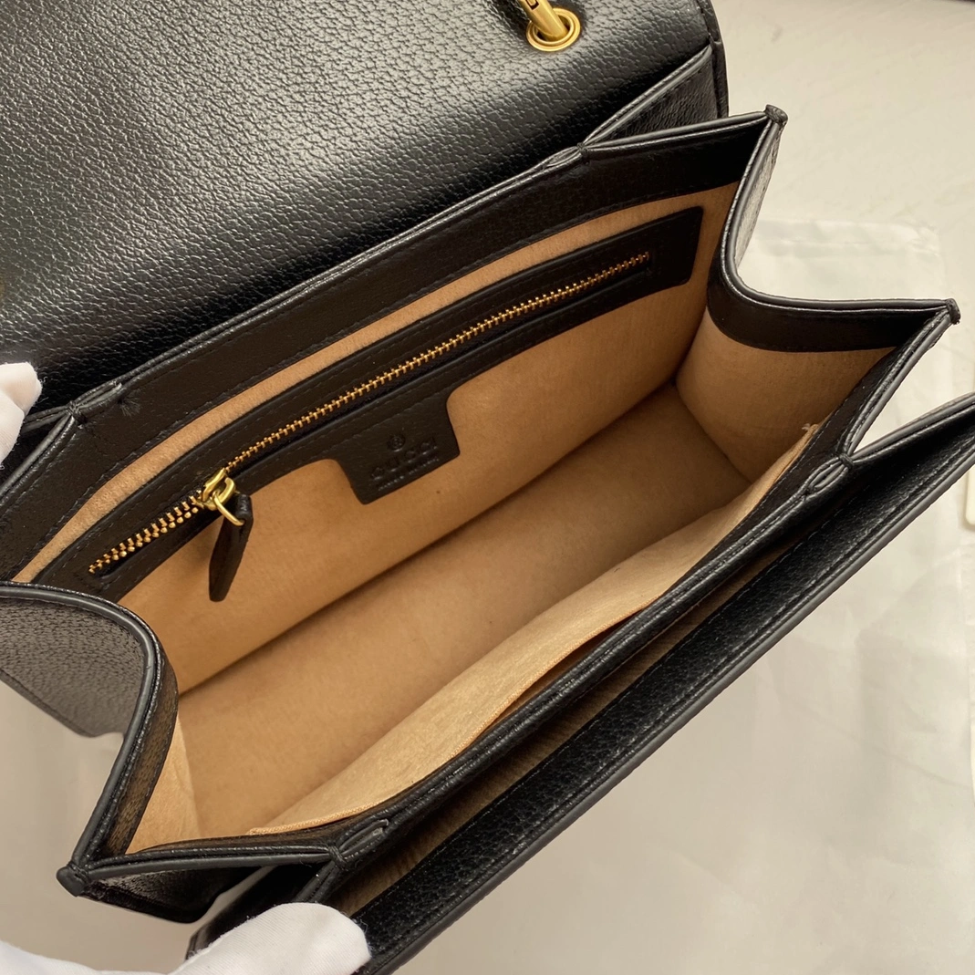Gucci AAA Quality Messenger Bags For Women NewStyle 170