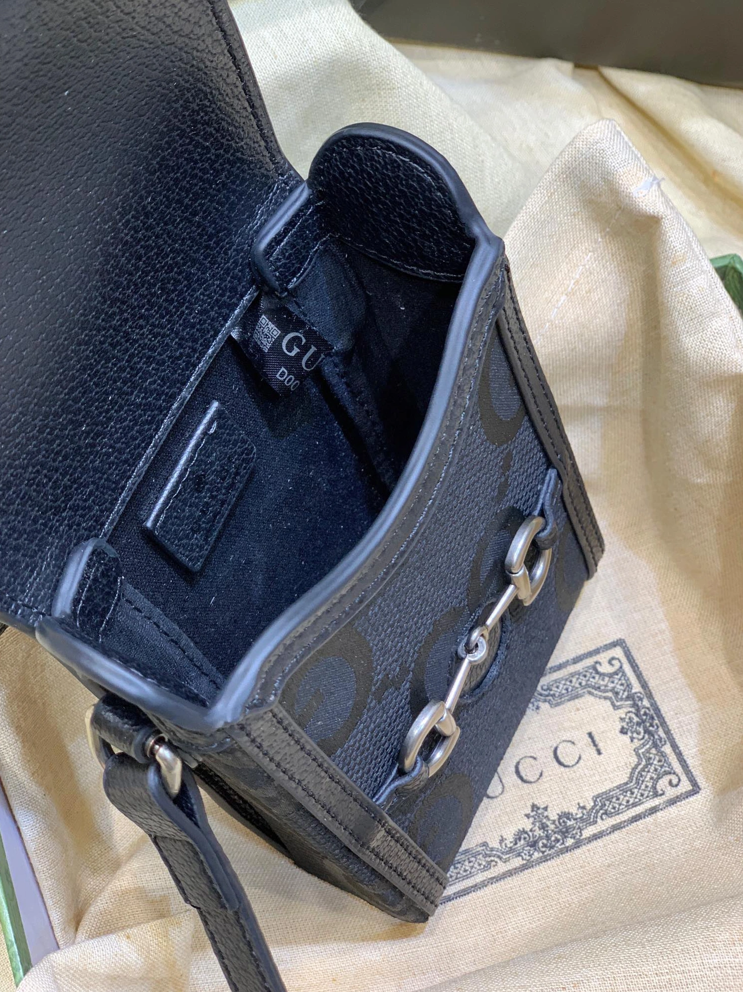 Gucci AAA Quality Messenger Bags For Women NewStyle 5788