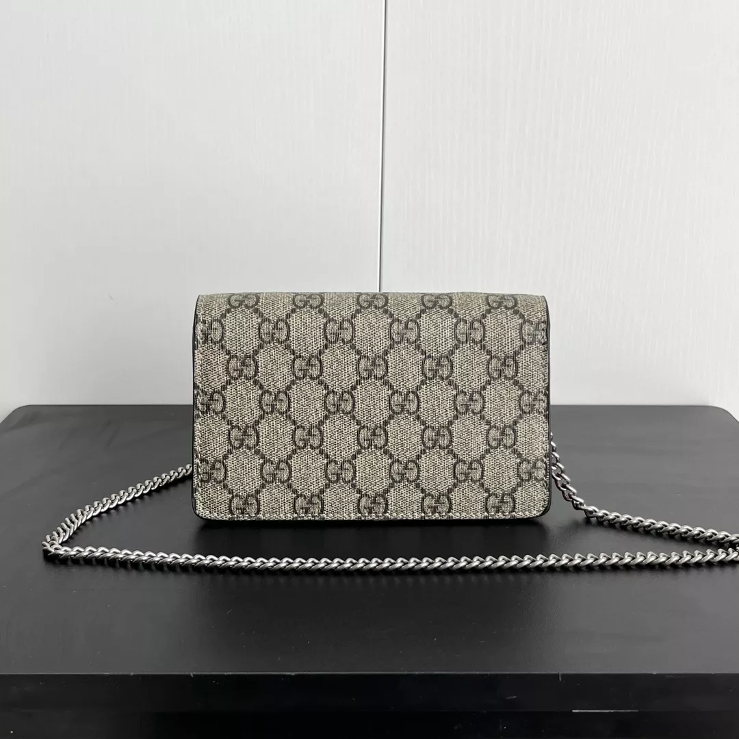 Gucci AAA Quality Messenger Bags For Women Popular 2183