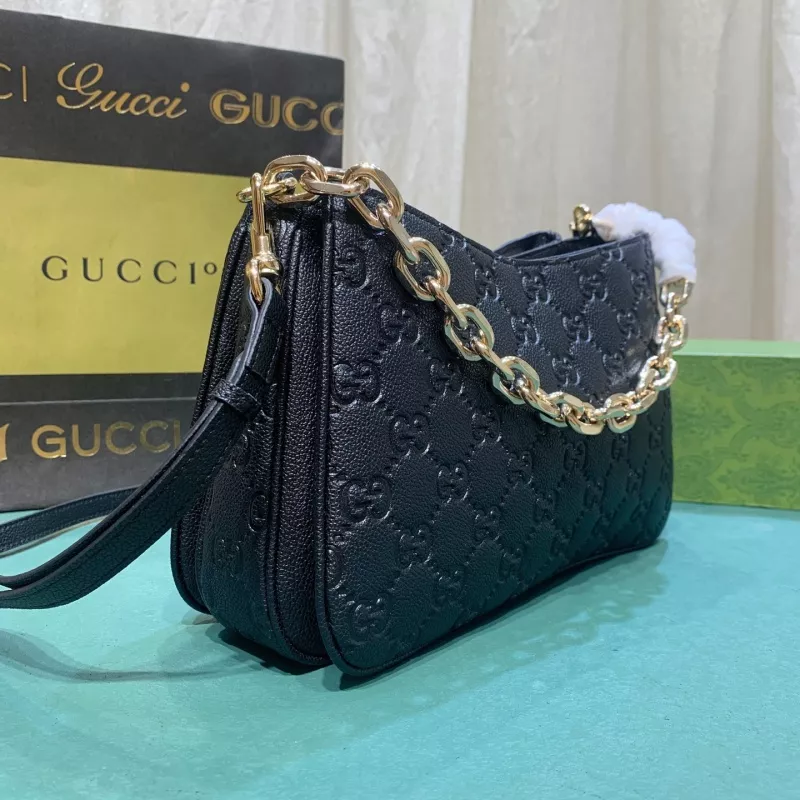 Gucci AAA Quality Messenger Bags For Women Popular 4677