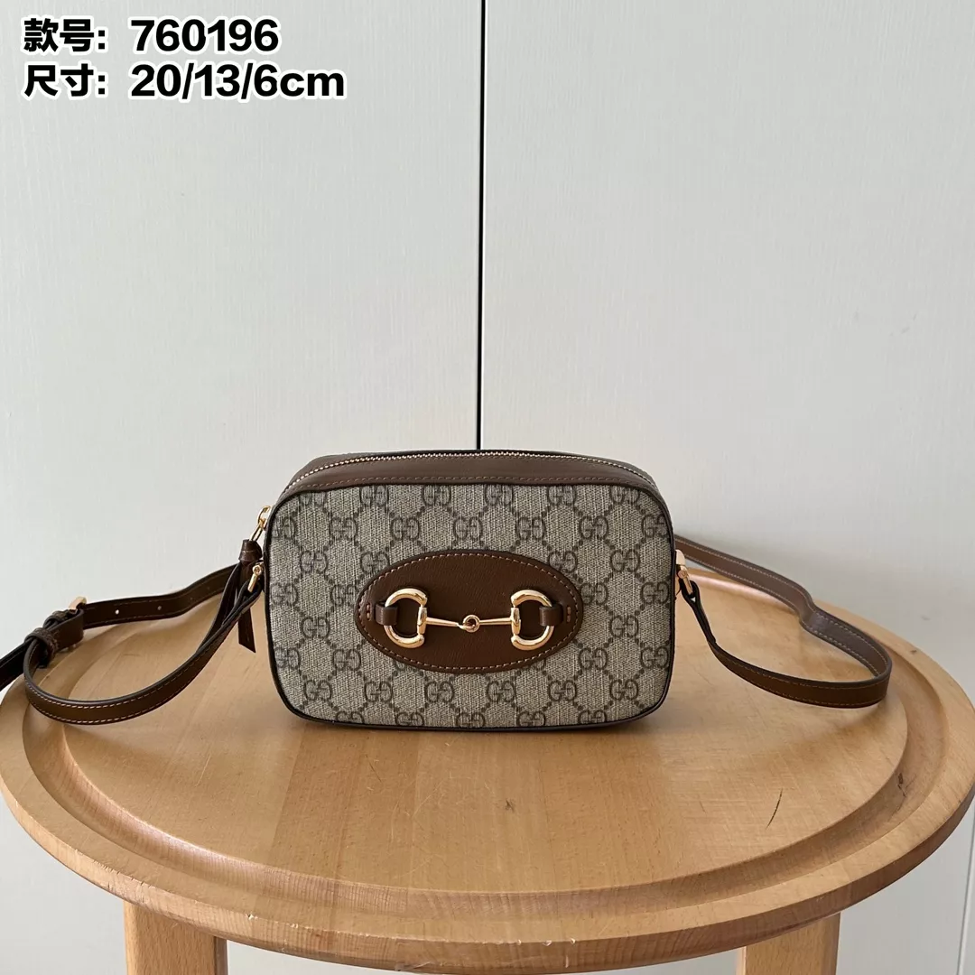 Gucci AAA Quality Messenger Bags For Women Popular 599
