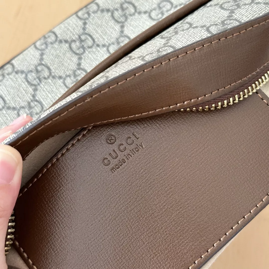 Gucci AAA Quality Messenger Bags For Women Popular 599