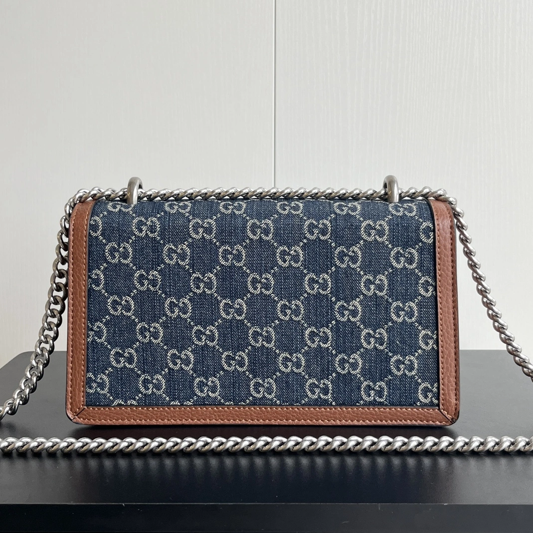 Gucci AAA Quality Messenger Bags For Women Popular 8432