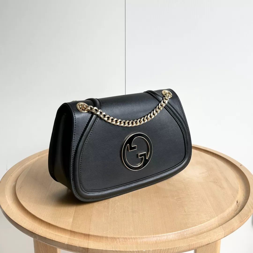 Gucci AAA Quality Messenger Bags For Women Popular 9427