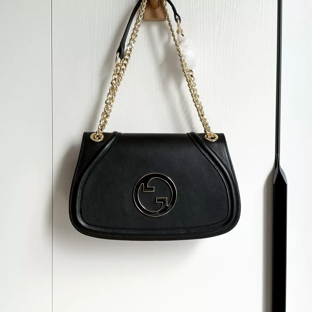 Gucci AAA Quality Messenger Bags For Women Popular 9427