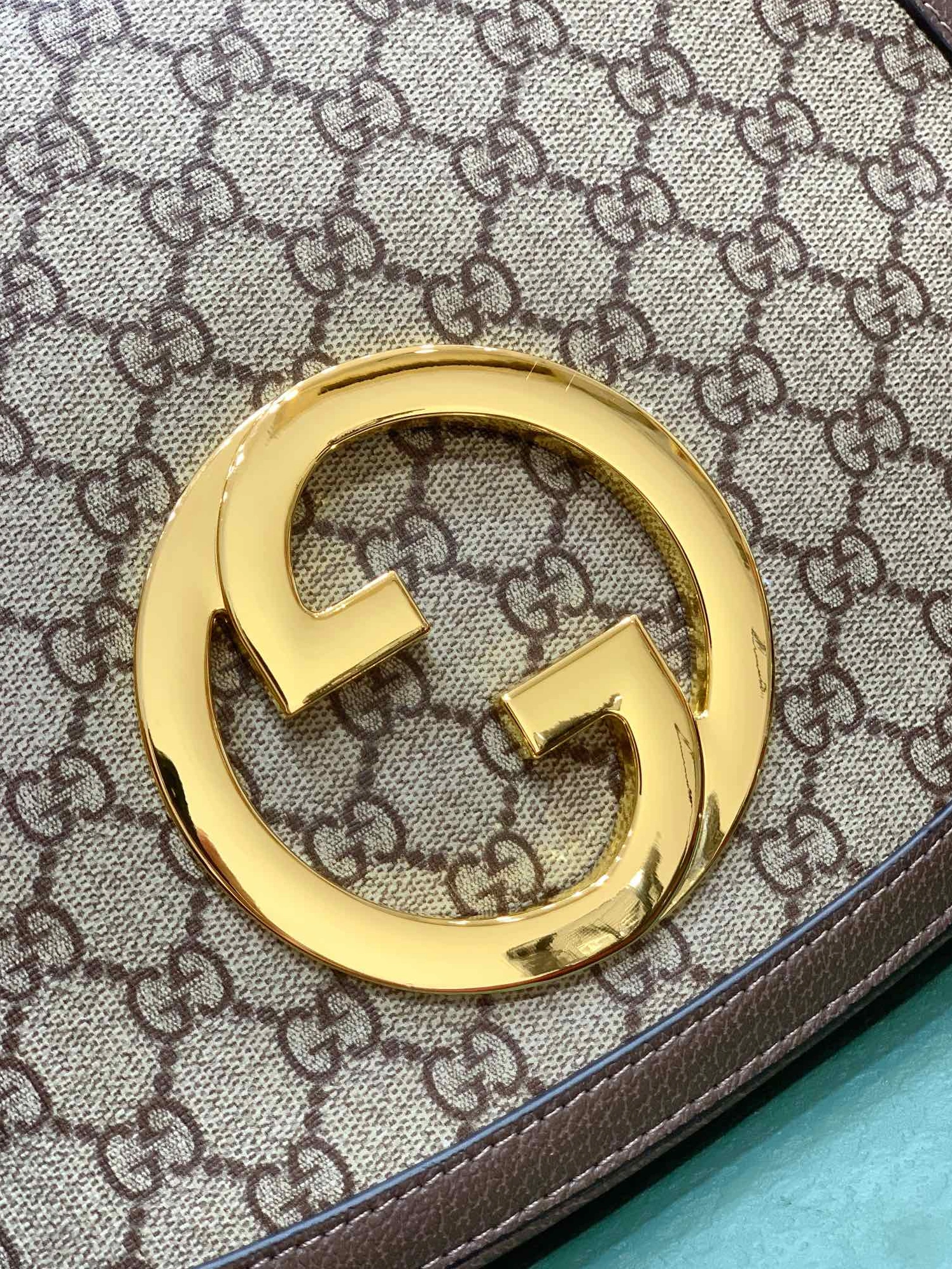 Gucci AAA Quality Messenger Bags For Women Practical 3558