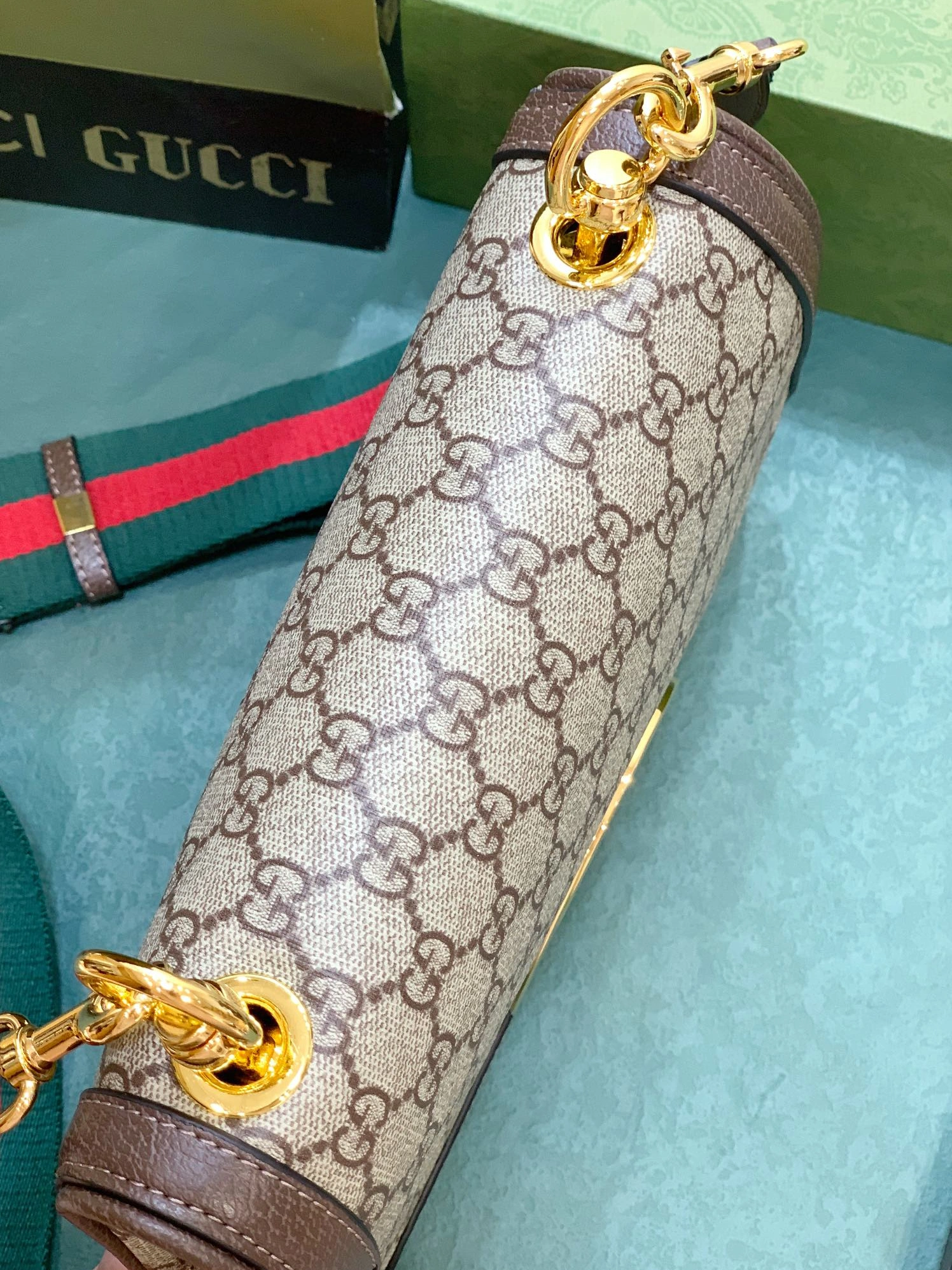 Gucci AAA Quality Messenger Bags For Women Practical 3558