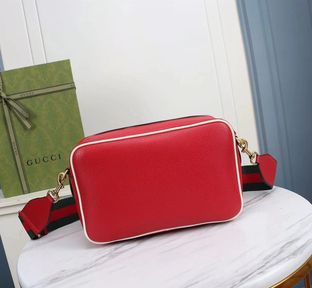 Gucci AAA Quality Messenger Bags For Women Practical 5506
