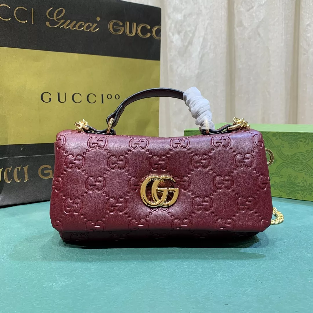 Gucci AAA Quality Messenger Bags For Women Practical 6984