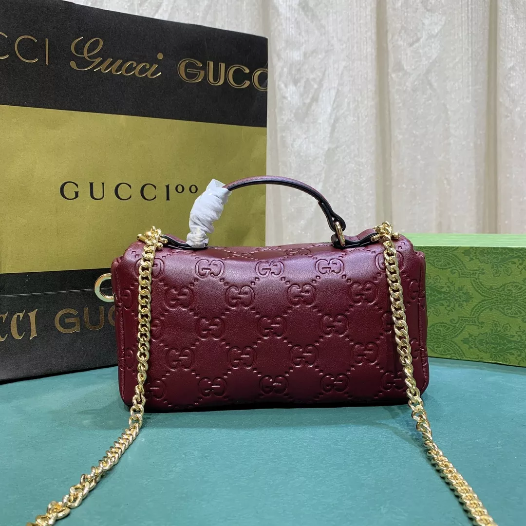 Gucci AAA Quality Messenger Bags For Women Practical 6984